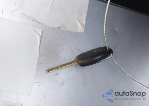 2013 Honda Fit z USA, uszkodzony, nr VIN JHMGE8H30DC018885